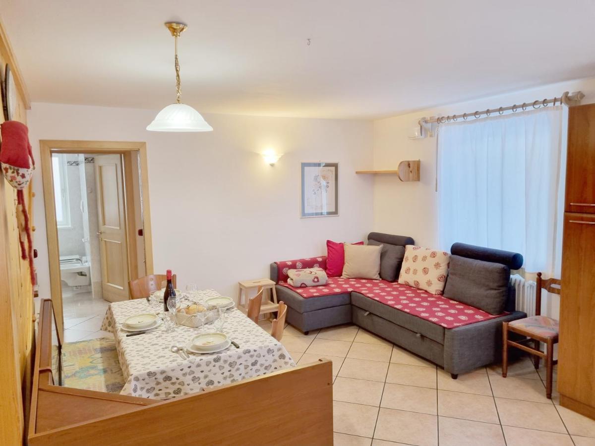 Ciapia Apartment Campitello di Fassa Luaran gambar