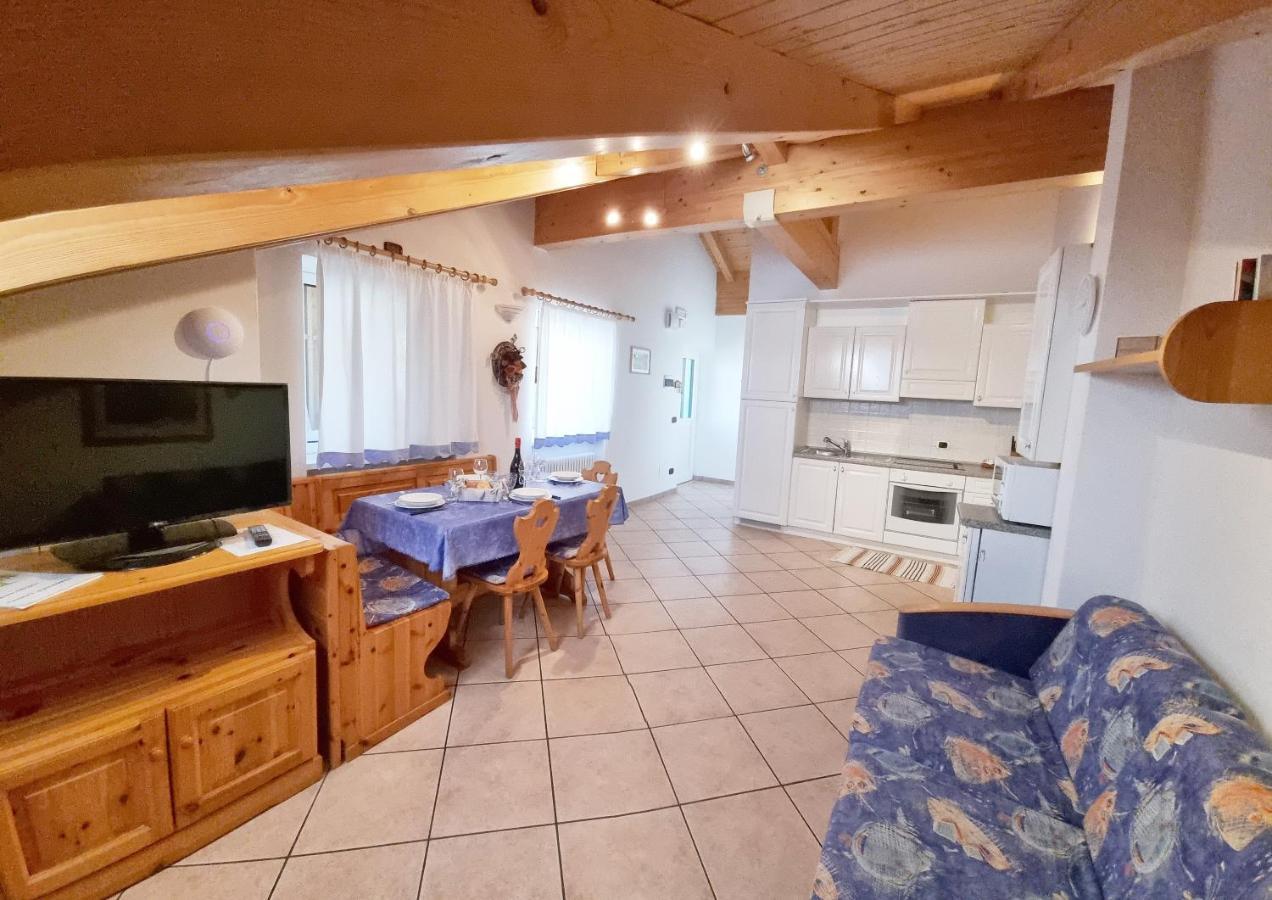Ciapia Apartment Campitello di Fassa Luaran gambar